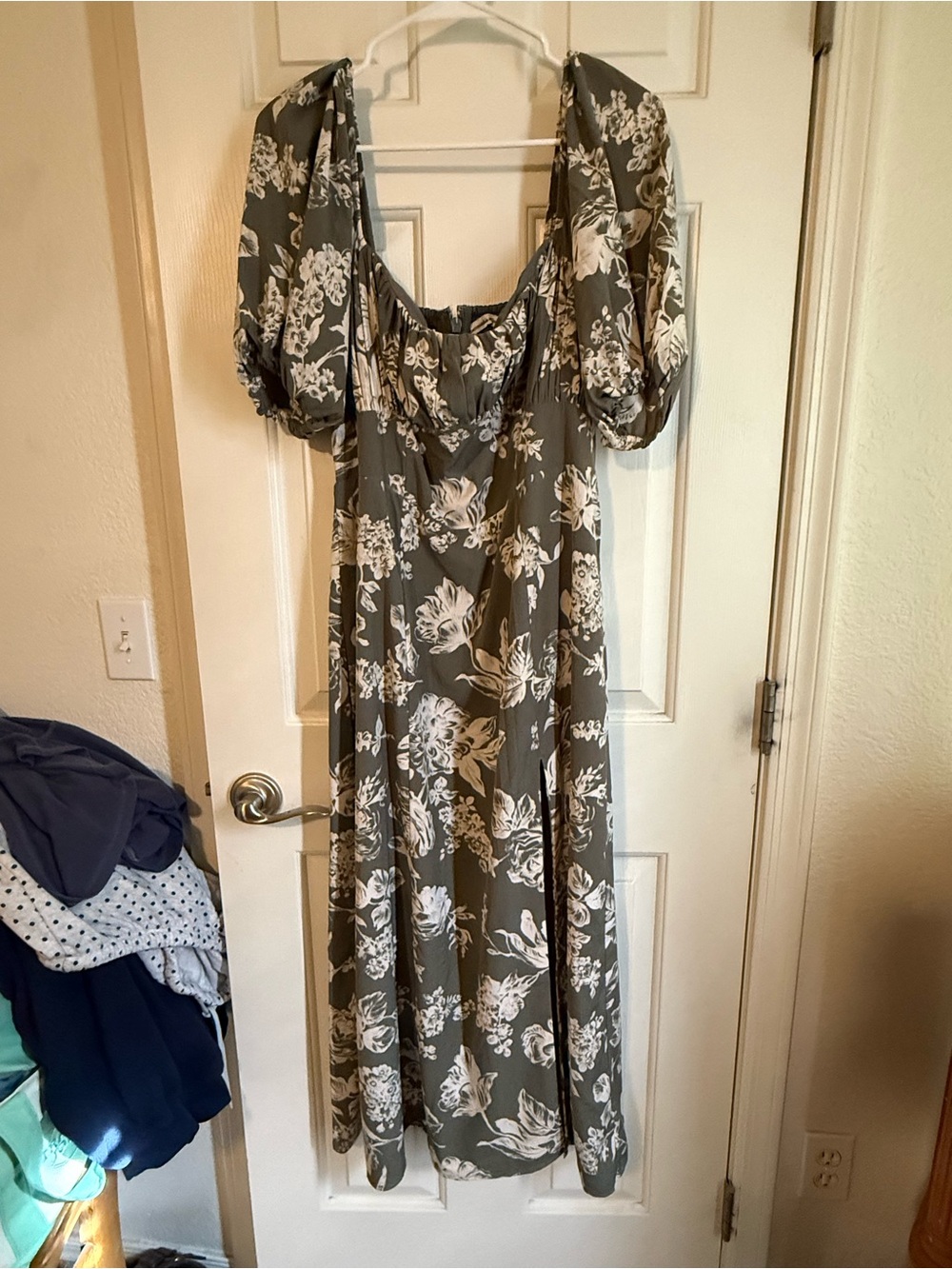 Abercrombie & Fitch Olive Green Floral Puff-Sleeve Maxi Dress